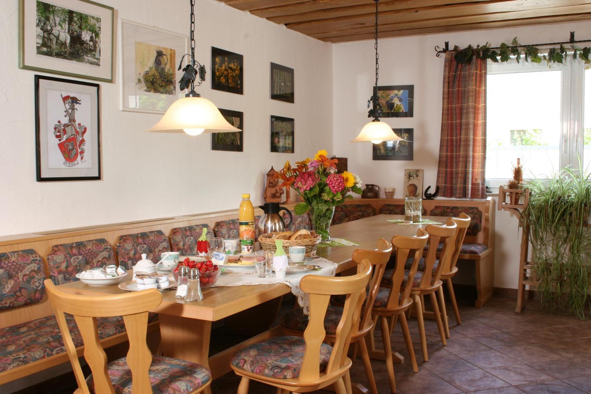 Weingut Herbert Kram Nordheim am Main ภายนอก รูปภาพ