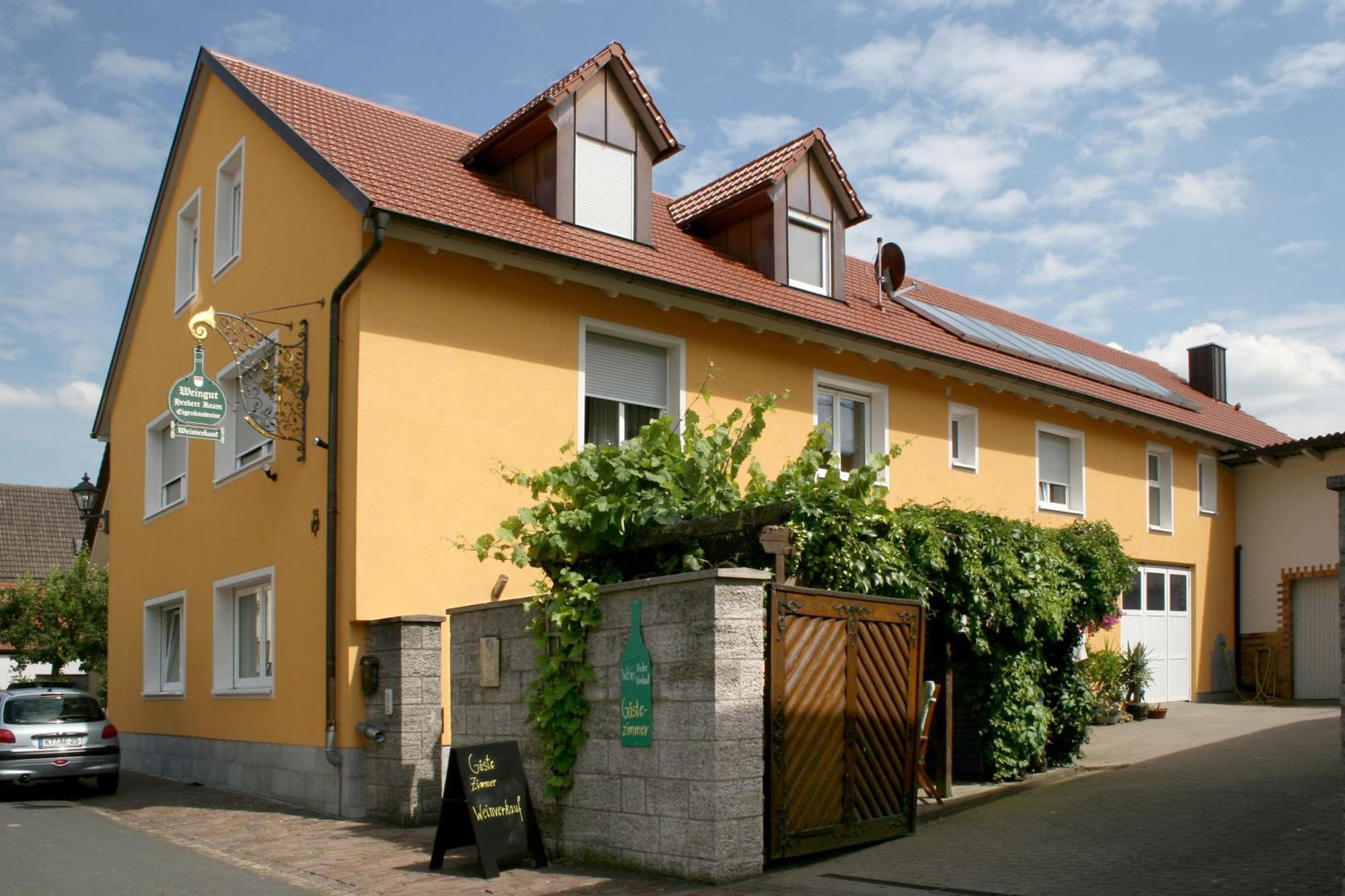 Weingut Herbert Kram Nordheim am Main ภายนอก รูปภาพ